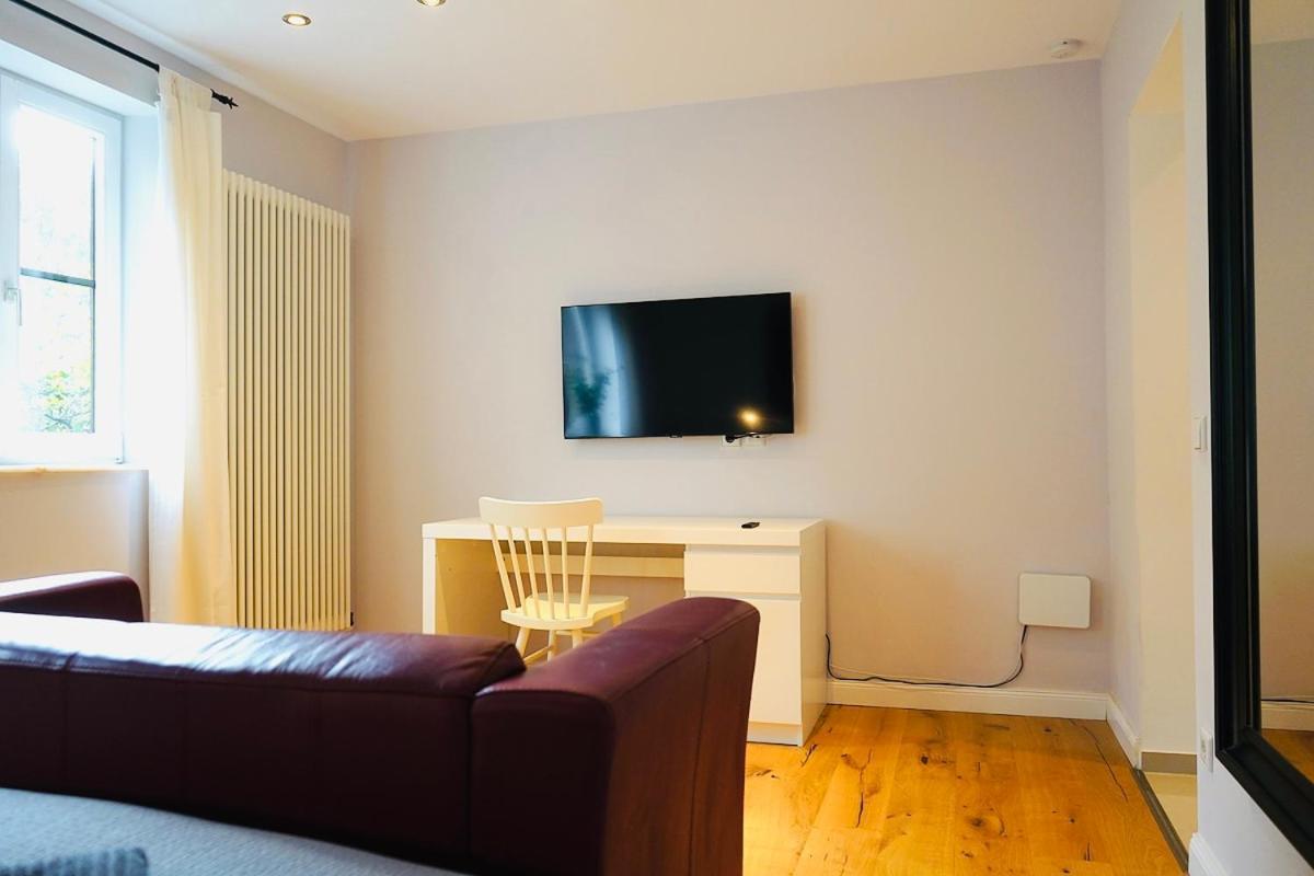 Haus Im Gruenen Fuer 6 Personen-3 Schlafzimmer- 3 Baedern -Waschmaschine-Grosse Terrasse- Vollausgestattete Kueche Wolfsburgo Exterior foto